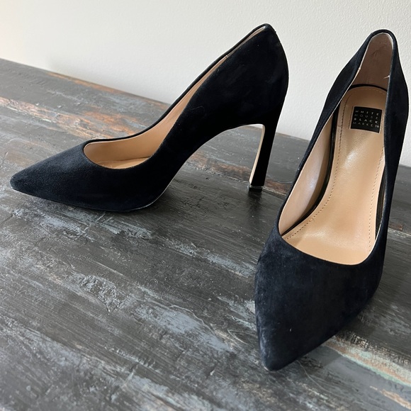 WHBM sz 8 Black, Suede Pumps with curved heel. Like new!!! - Picture 2 of 10